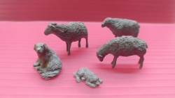 1/35 Sheep and dog